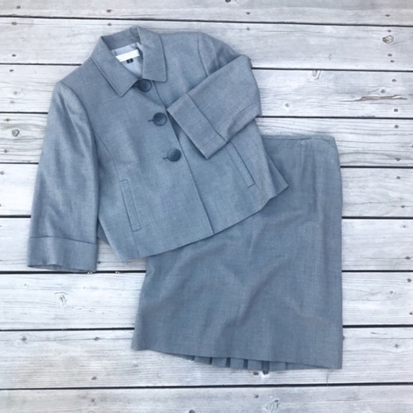 Tahari Dresses & Skirts - TAHARI Grey 3/4 Sleeve Lined Skirt Suit 12